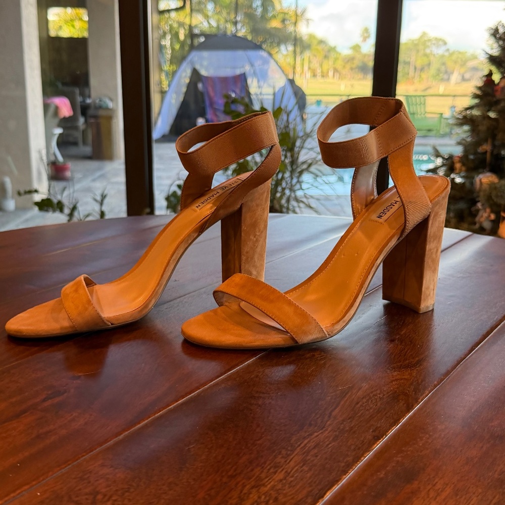 Steve Madden Suede Heels